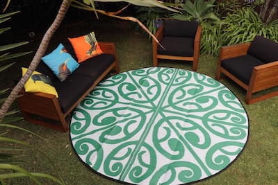 polypropylene rugs - korero in green and white